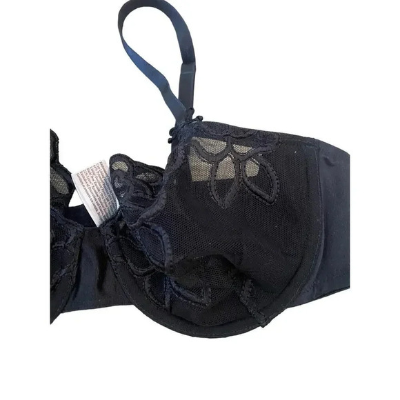Wacoal Women's Black Underwire Adjustable Lace Bra Size 34C - Picture 2 of 5
